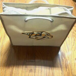 NASHVILLE PREDATORS CANVAS Carry All Bag Zipper 18"x14"